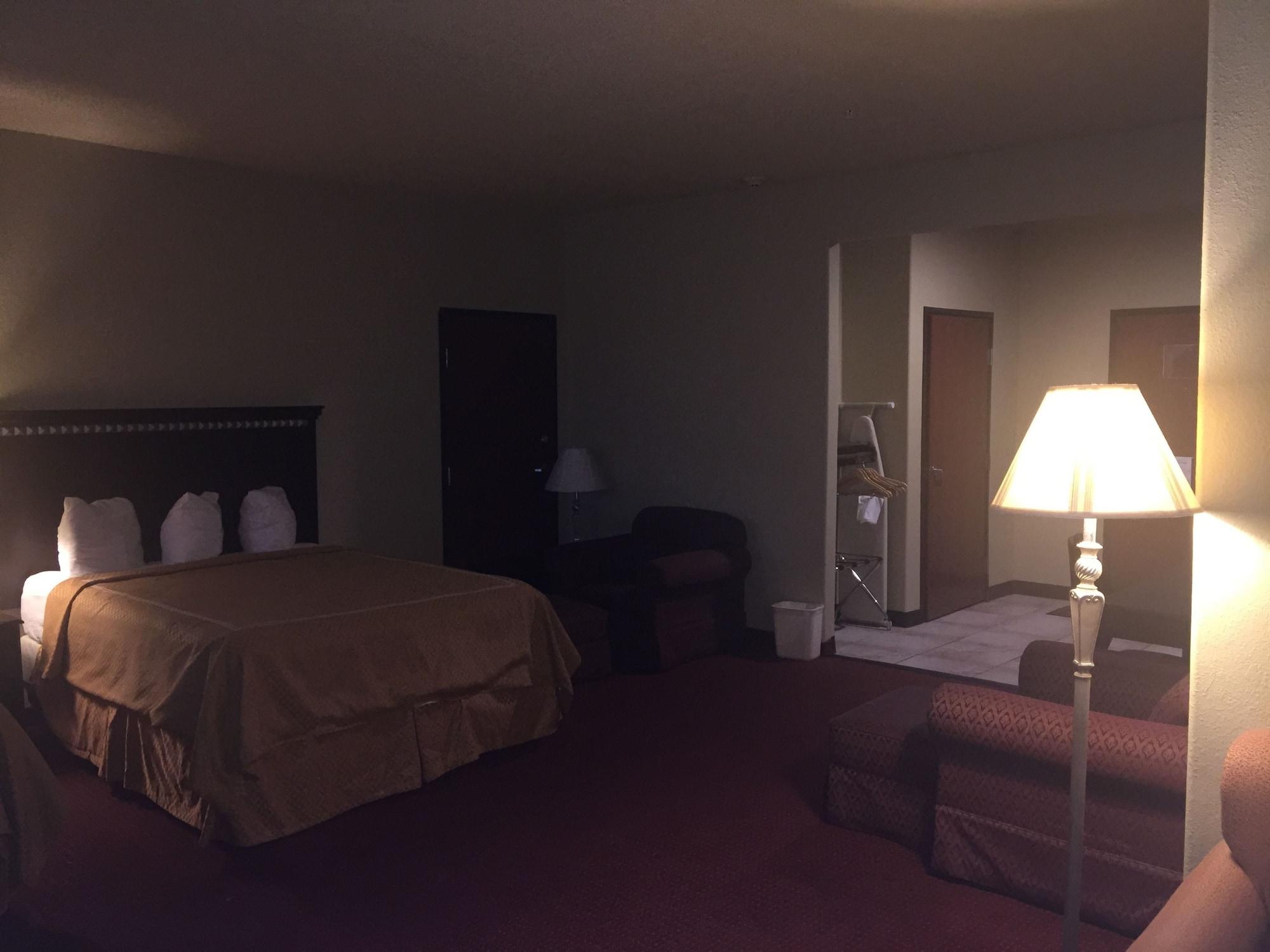 Comfort Suites Laredo Exterior photo